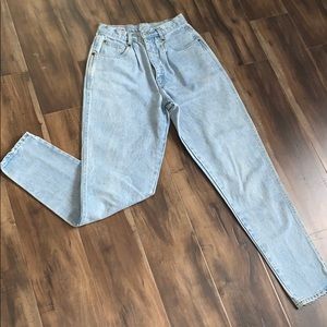 😍Vintage MAINFRAME Mom Jeans😍